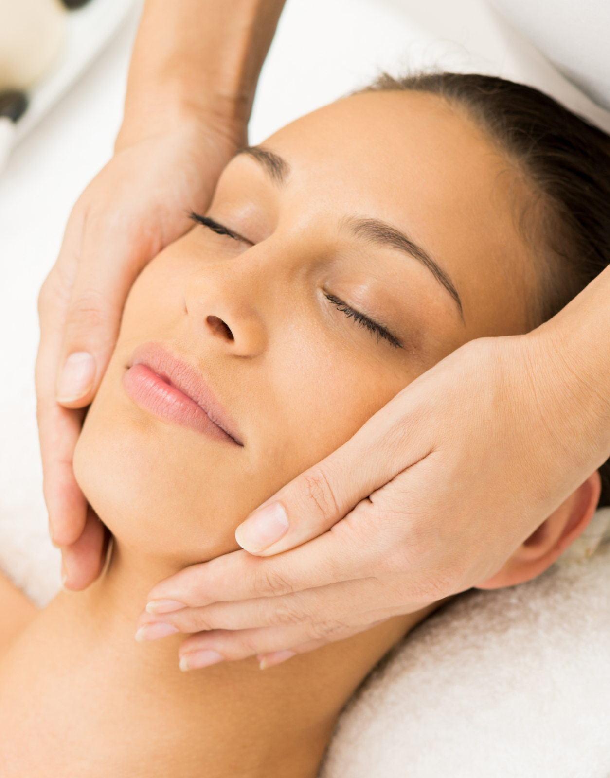 SCULPTOR facial massage session